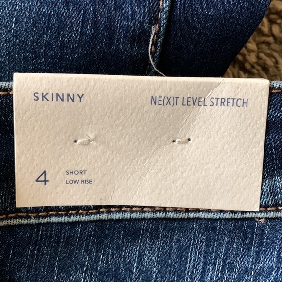 NWT American Eagle, skinny jeans - Picture 3 of 3